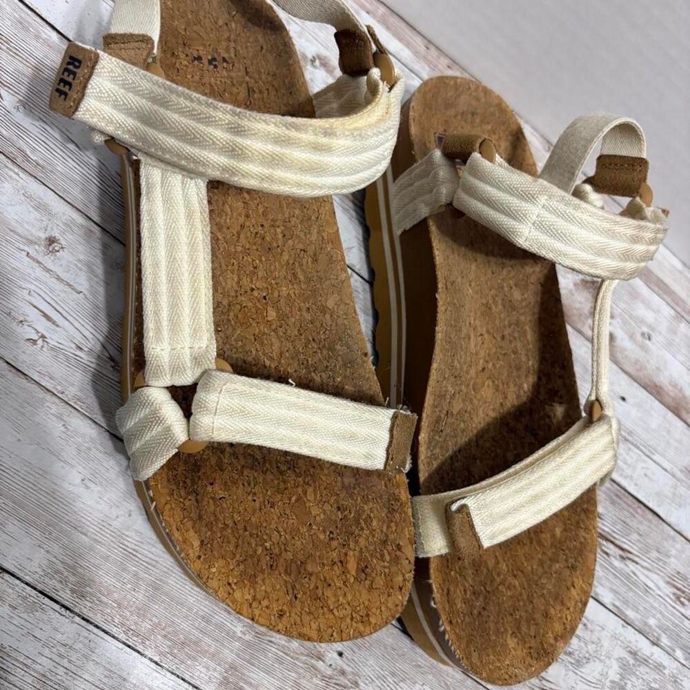 Reef Women's Tan and Cream Sandals